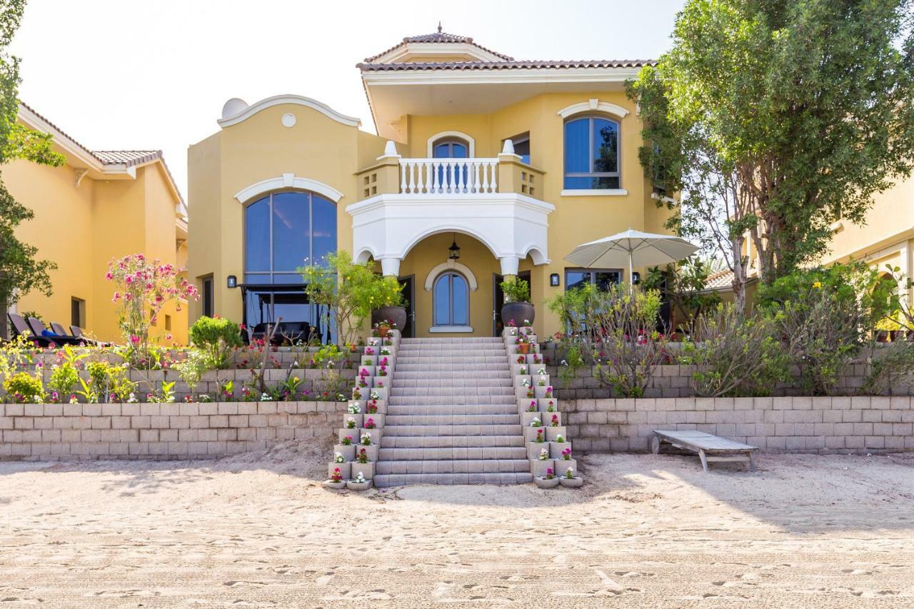 Chic 4Br Villa With Assistant Room And Private Pool On Palm Jumeirah By Deluxe Holiday Homes Dubaj Exteriér fotografie