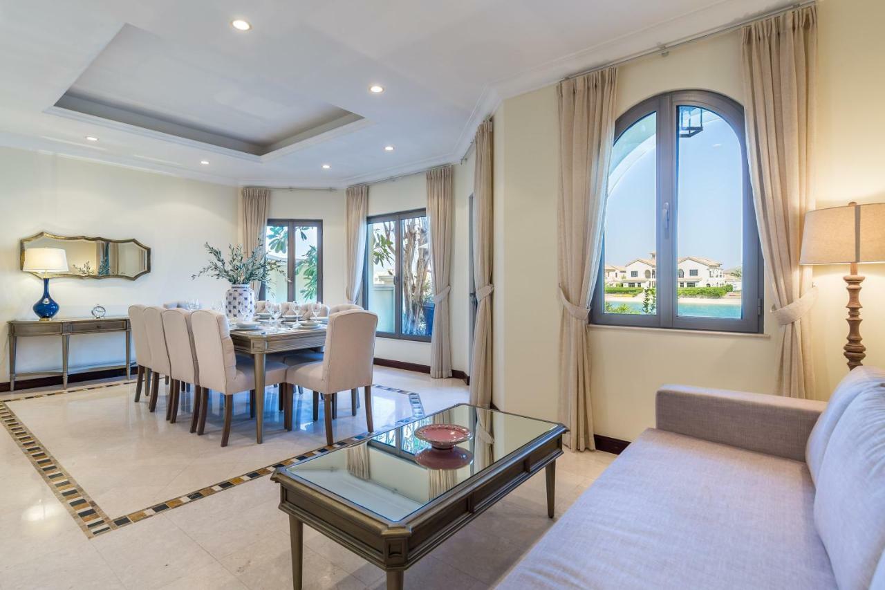 Chic 4Br Villa With Assistant Room And Private Pool On Palm Jumeirah By Deluxe Holiday Homes Dubaj Exteriér fotografie